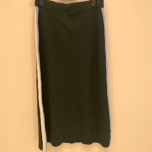 Tory sport skirt - Picture 3 of 3